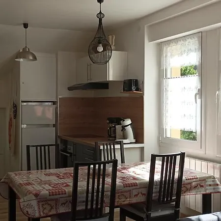 Chez Thythy - 8 La Capelette 萨维尼亚克莱奥尔莫